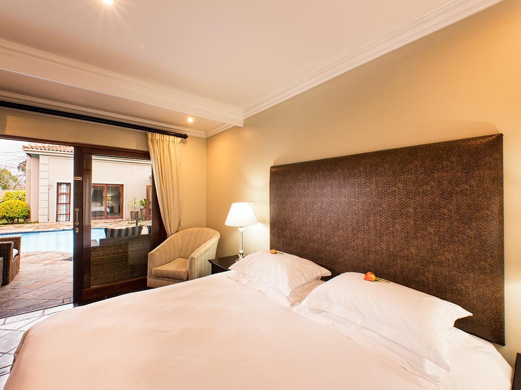 Lord Caledon Guest House จอร์จ ภายนอก รูปภาพ